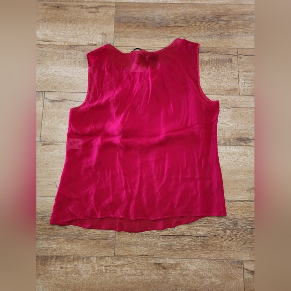 $750 NWT Escada Women Sleeveless Solid 100% Silk Tank Top Sheer Red Size 40 - Picture 10 of 10